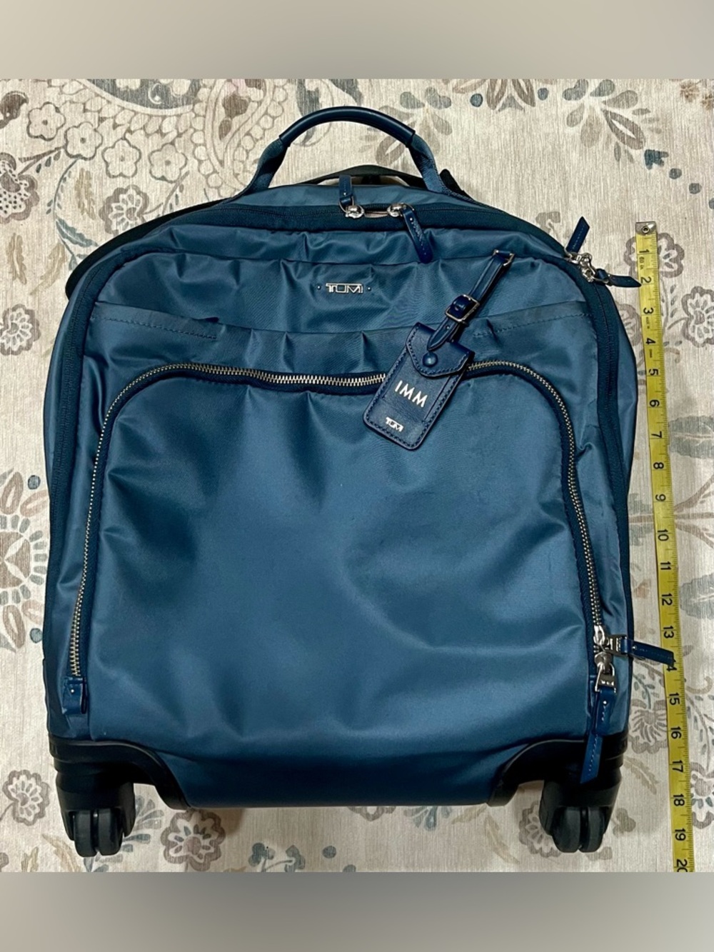 Tumi Voyageur Oslo 4-Wheeled
Compact Carry-On Luggage Blue Spinner  Suitcase